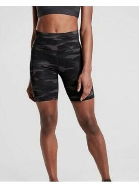 Athleta size Large Camo Black and Gray Bike Shorts